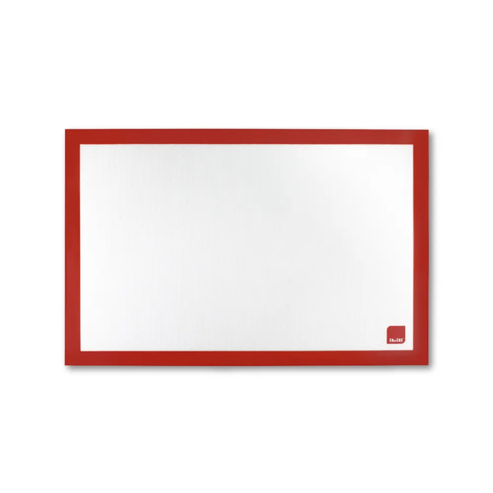 Silicone baking mat – size: 60 × 40 cm.