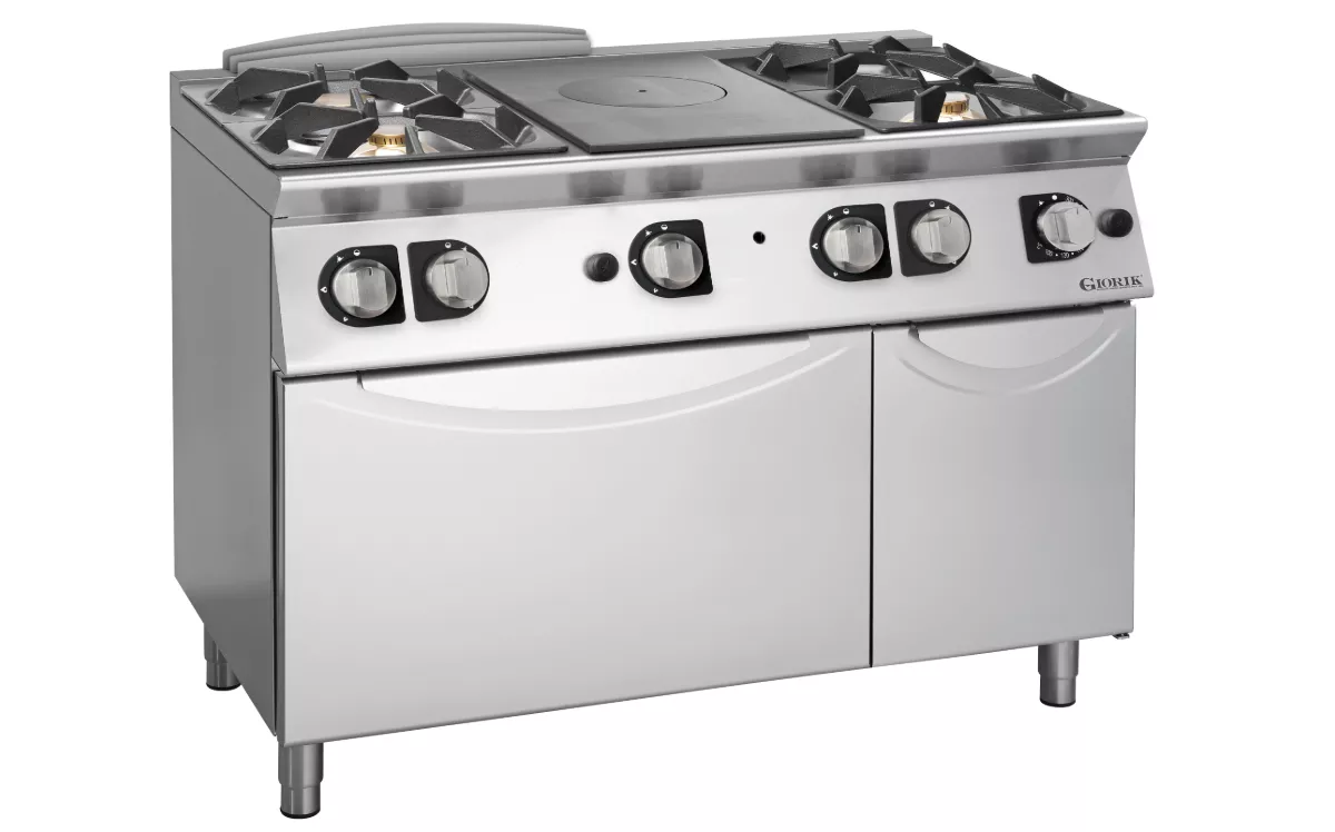 4 burner gas hob + central plate on gas oven and cabinet 4 burner gas hob + central plate on gas oven and cabinet