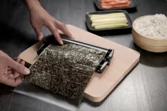 Sushi roll wrapping maker_4