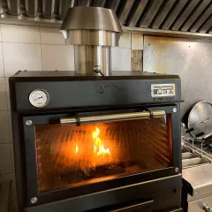 Фурна и барбекю на дървени въглища с падаща отваряема врата PIRA 70 BLACK_3