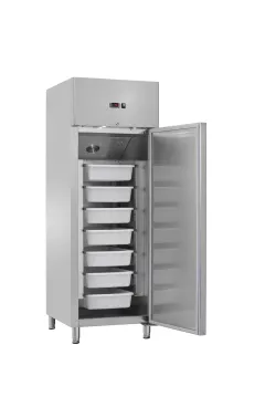 Static_refrigerated_GN2/1_cabinet_1